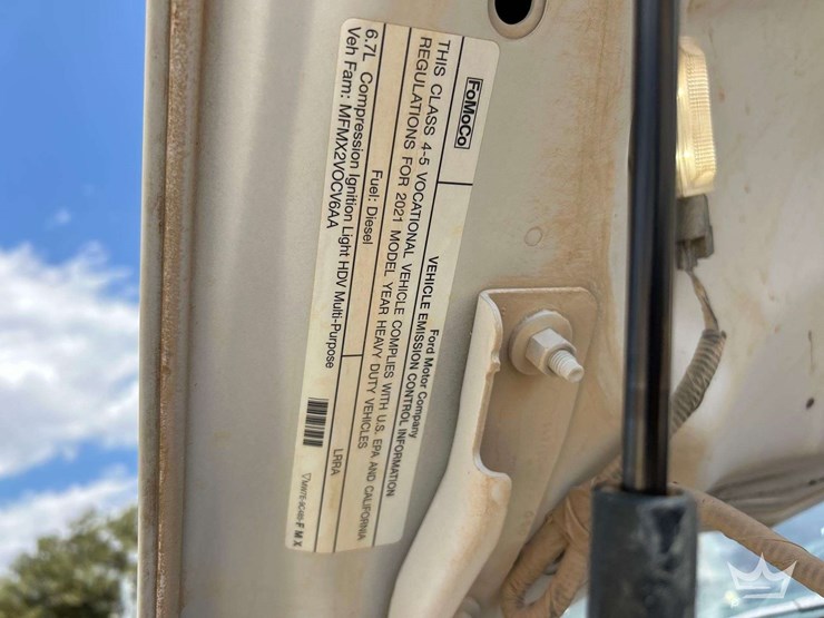 2021-ford-f450-image-10