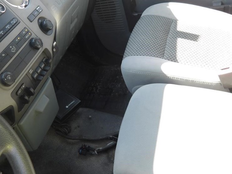 2011-ford-f550-image-20