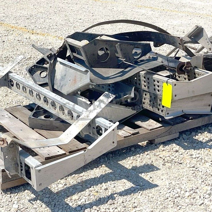 Group of misc. truck steps & fuel tank mounts