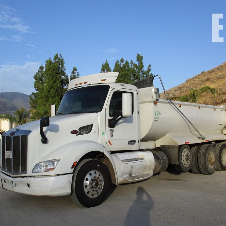 2016 PETERBILT 579