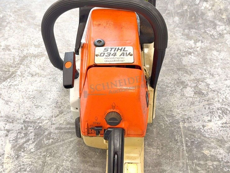 stihl-034-av-chainsaw-w/-case-&-sharpener-image-5
