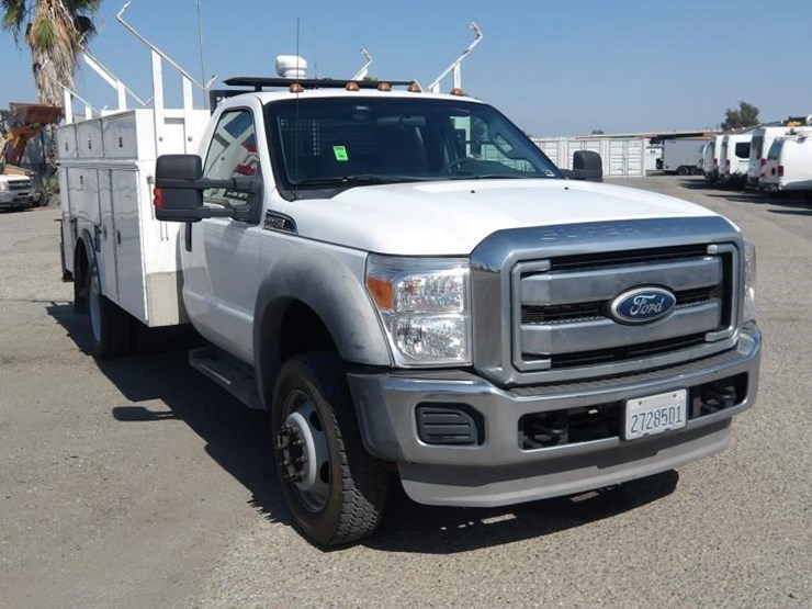 2011-ford-f550-image-2