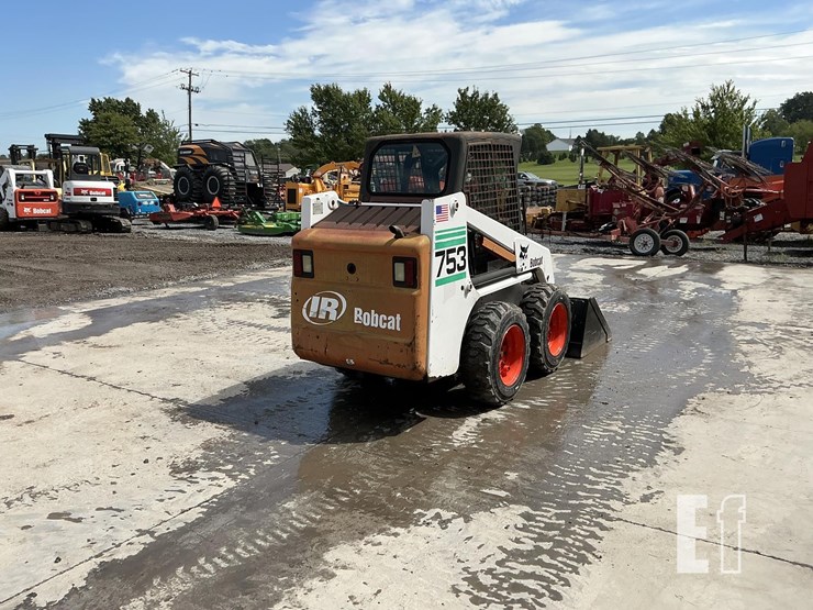 2002-bobcat-753-image-4