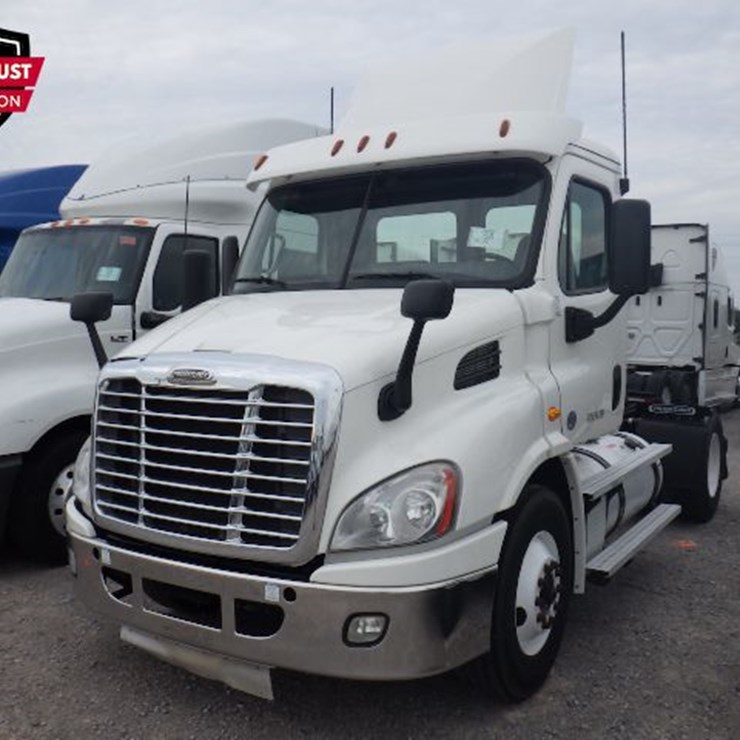 2019 FREIGHTLINER CASCADIA 113