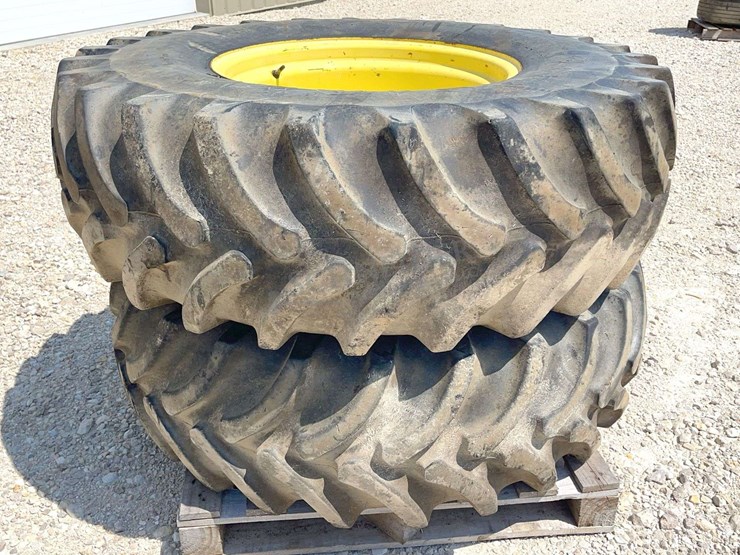 pair-of-jd-combine-rear-wheels-&-tires-image-3