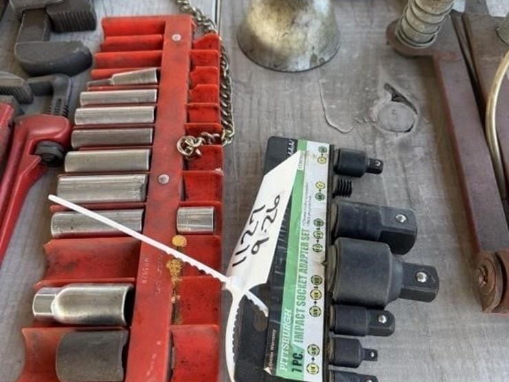 sl--variety-of-shop-tools-image-3