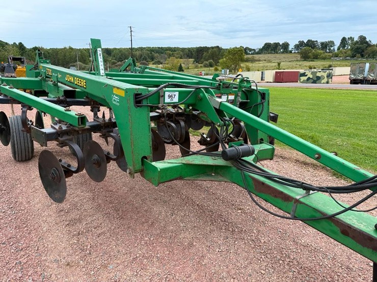 john-deere-2700-image-18