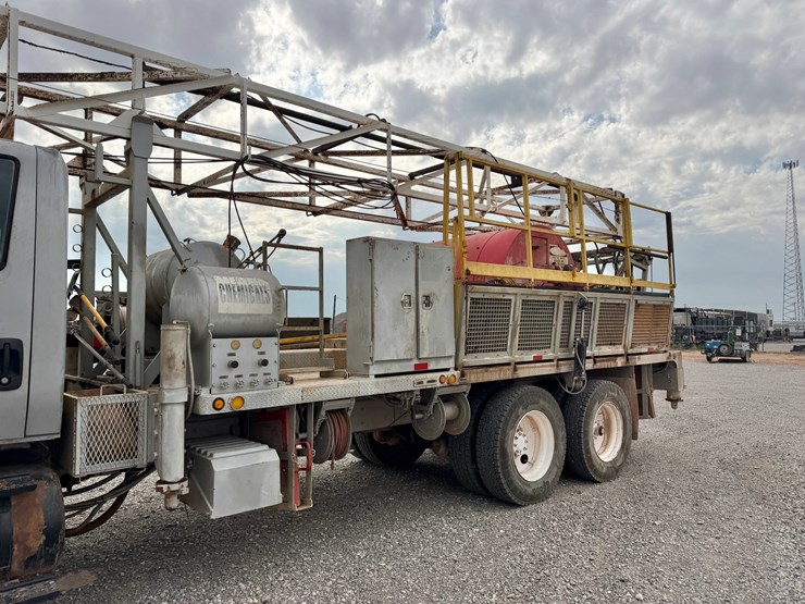 2007-international-workstar-7400-image-5
