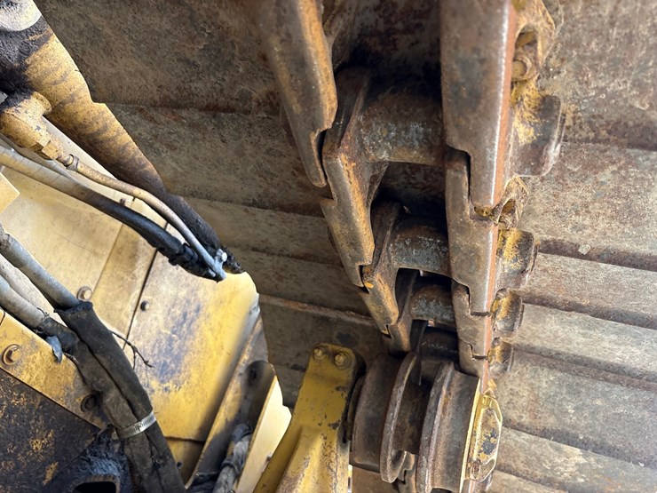 caterpillar-d5m-lgp-image-65