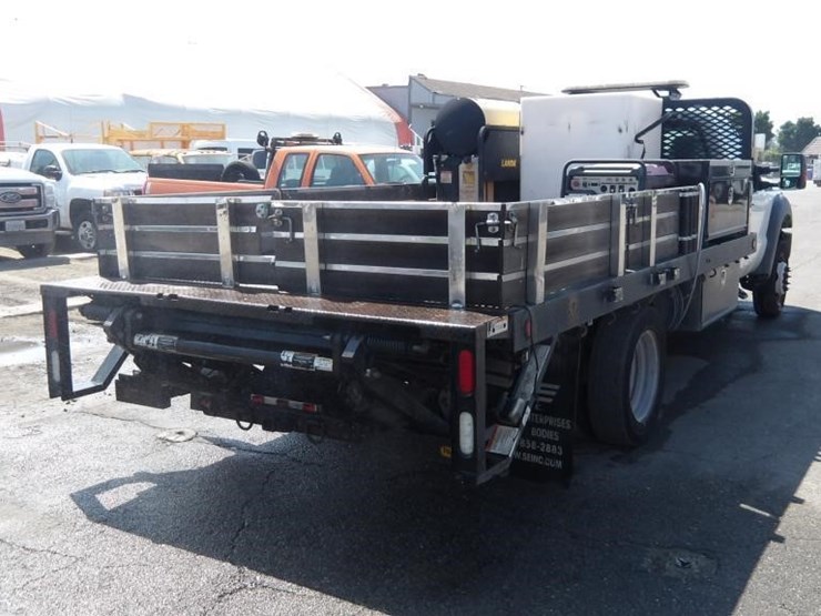 2016-ford-f550-image-3