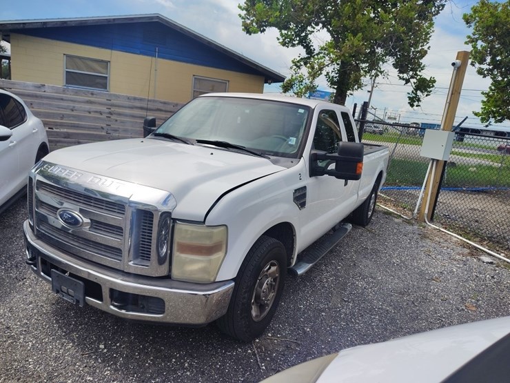 2010-ford-f250-image-2