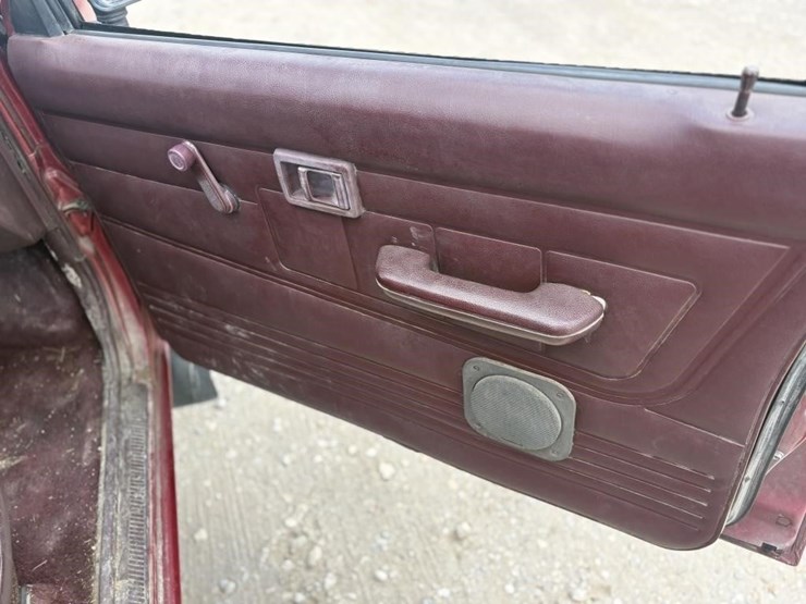l1---1991-nissan-2-door-2wd-image-13