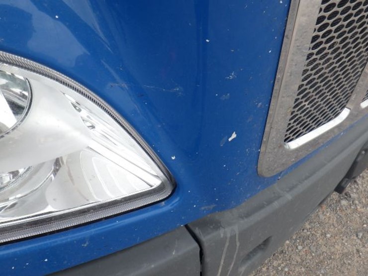2019-peterbilt-579-image-5