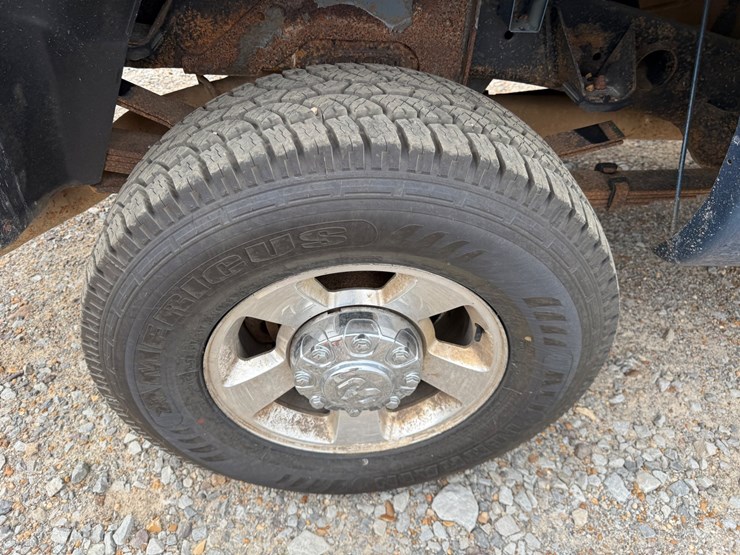 2006-dodge-3500-image-21
