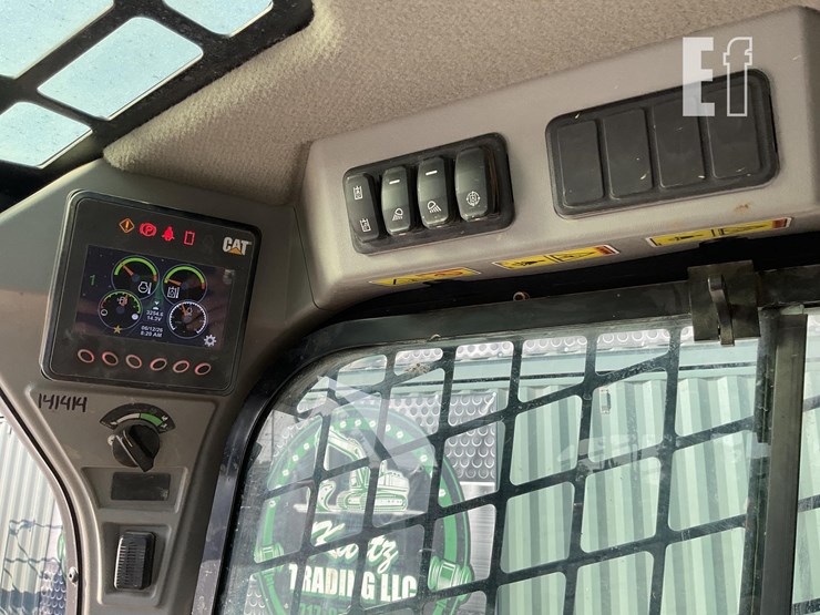 2020-caterpillar-289d3-image-16