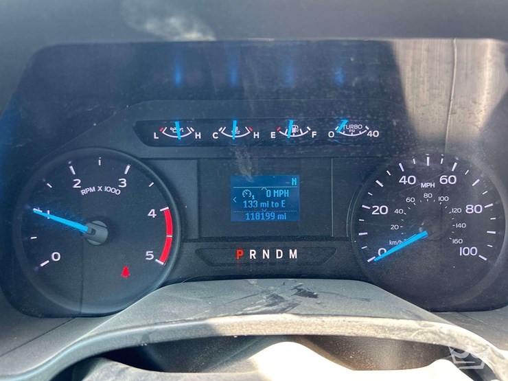 2021-ford-f450-image-13
