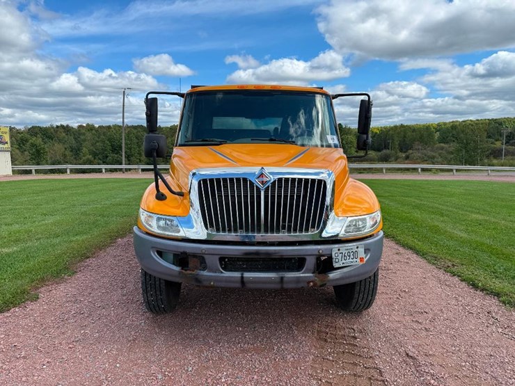 international-durastar-4300-image-2
