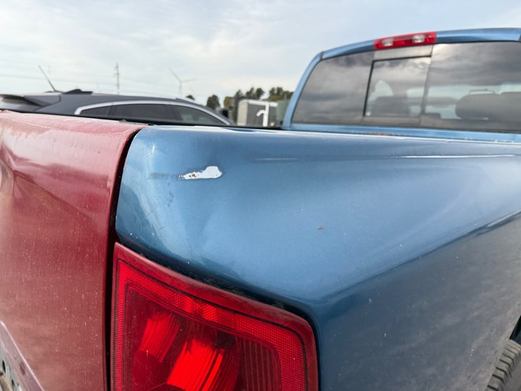 2006-dodge-3500-image-14