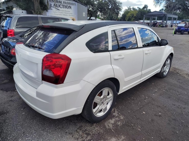 2009-dodge-caliber-image-3