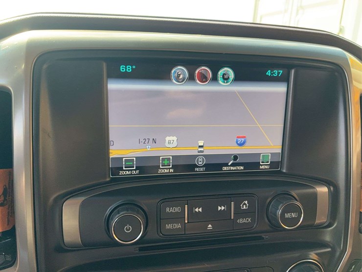 2015-chevrolet-silverado-1500-high-country-image-39