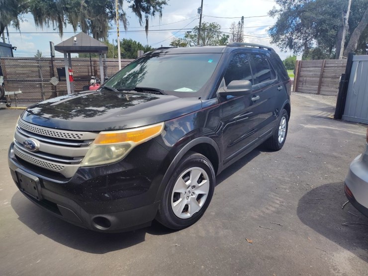 2013-ford-explorer-image-2