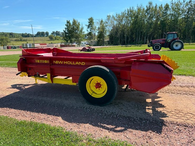 new-holland-520-image-4