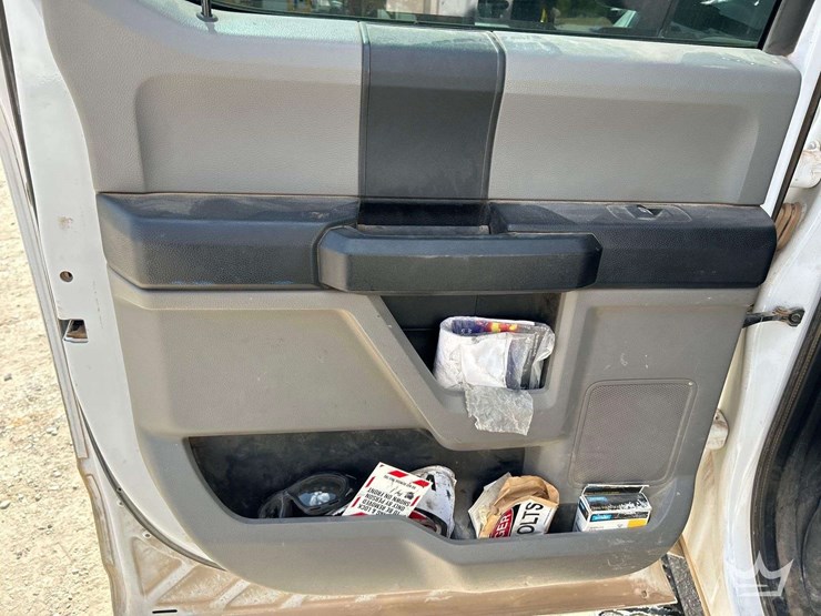 2021-ford-f450-image-21