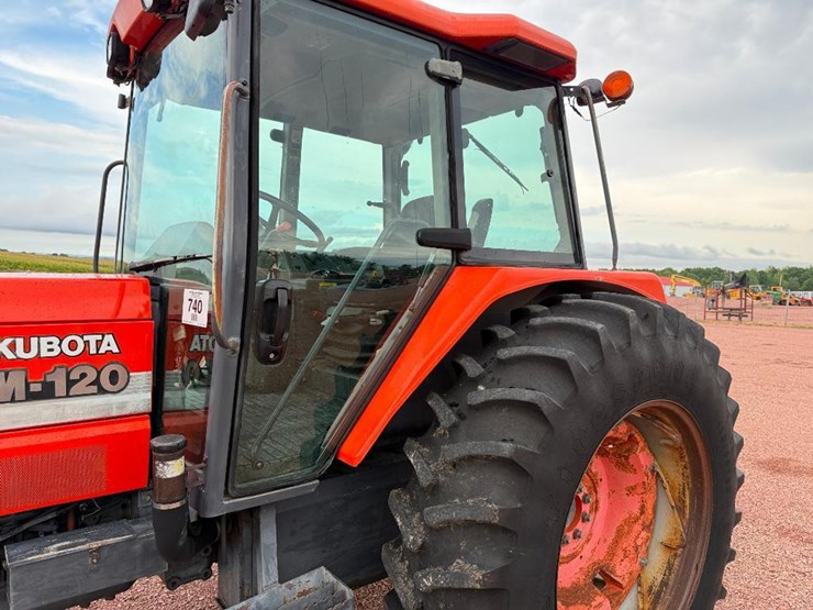 kubota-m120-image-12