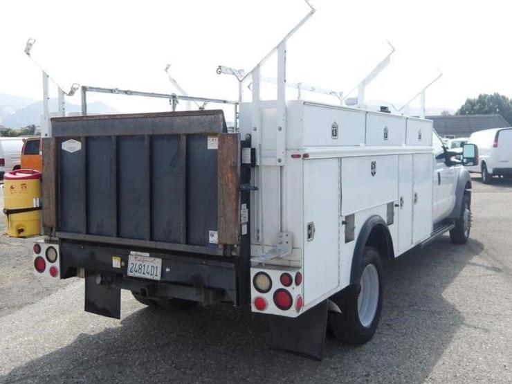 2011-ford-f550-image-3