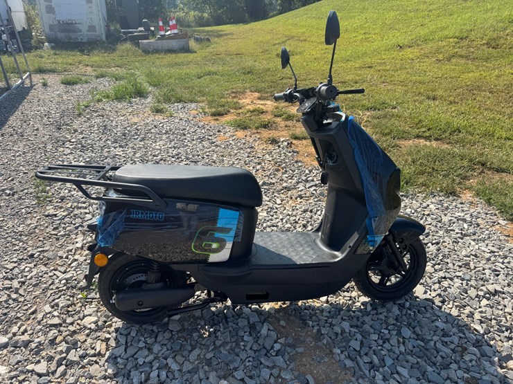 #91-•-ir-motohigh-end-two-wheeled-electric-moto-image-2