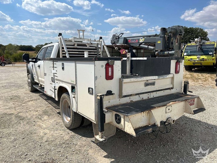 2021-ford-f450-image-2