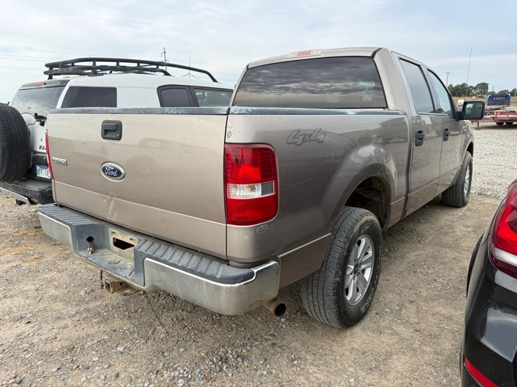 2004-ford-f150-xlt-image-3