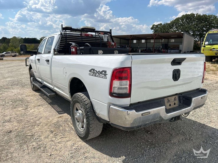 2022-dodge-2500-image-2