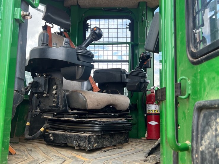 deere-648l-image-7