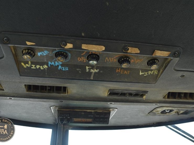 john-deere-4240-image-35