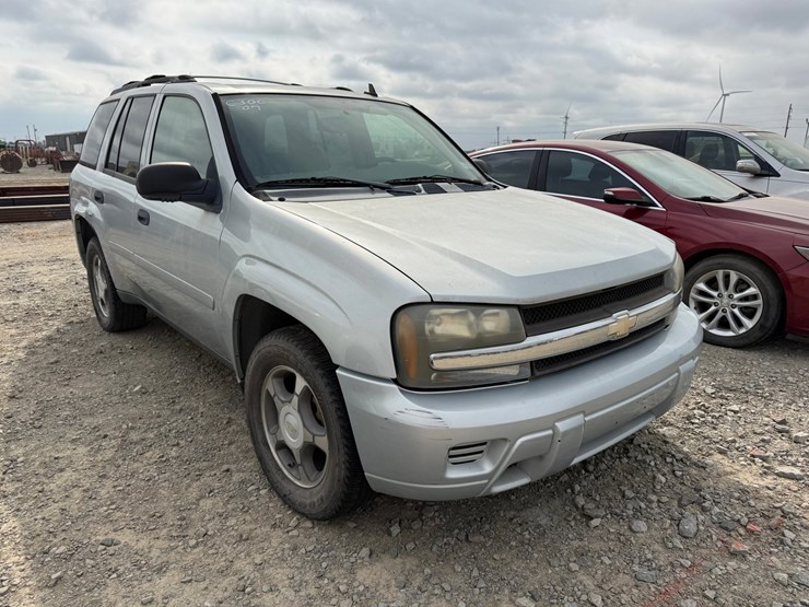 2007-chevrolet-trailblazer-image-2