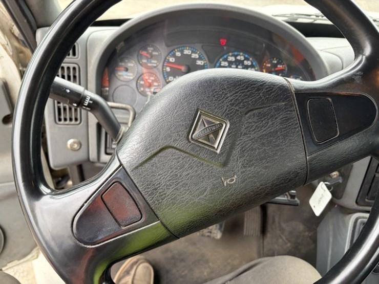 2007-international-durastar-4300-image-33