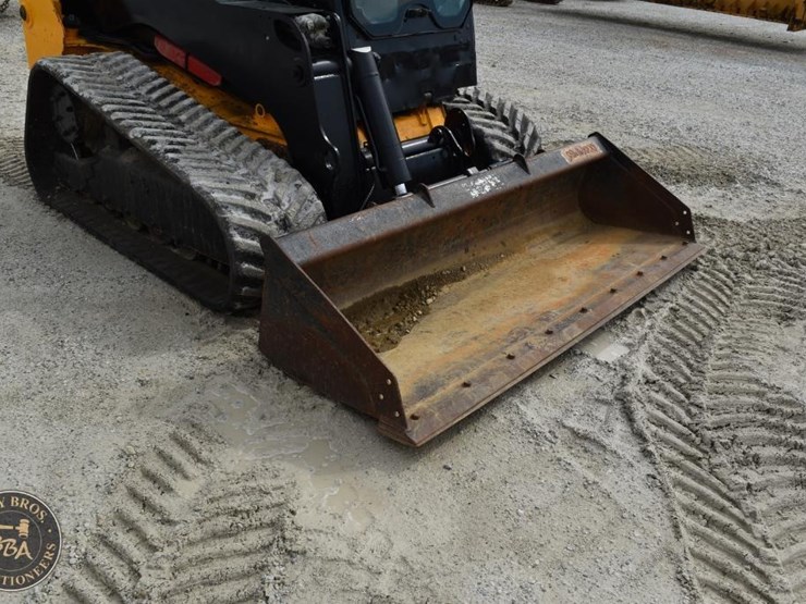 2016-jcb-300t-image-23