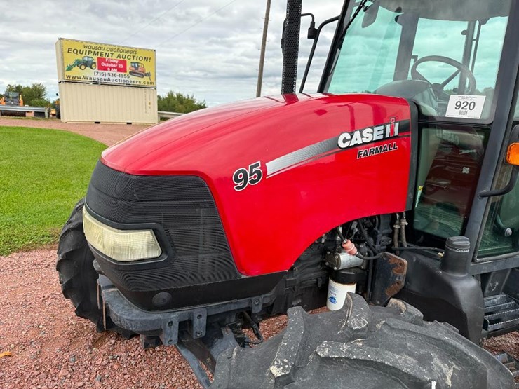 case-ih-farmall-95-image-28