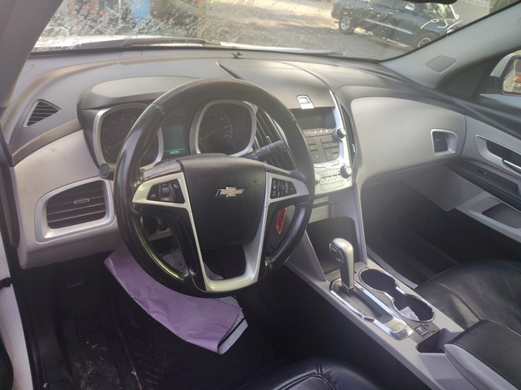2011-chevrolet-equinox-lt-image-7