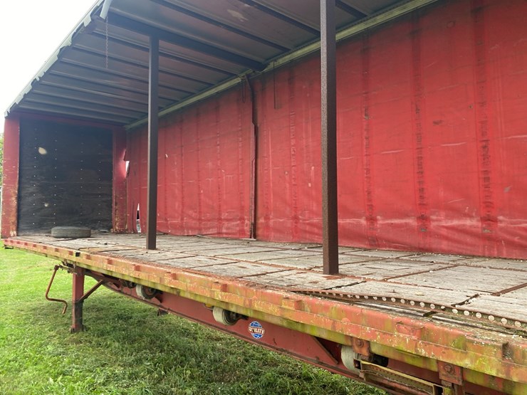 utility-curtainside-image-20
