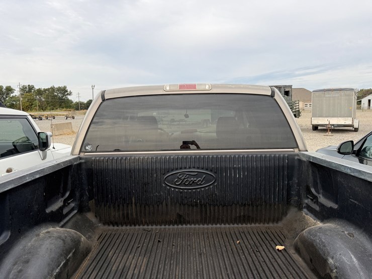2004-ford-f150-xlt-image-18