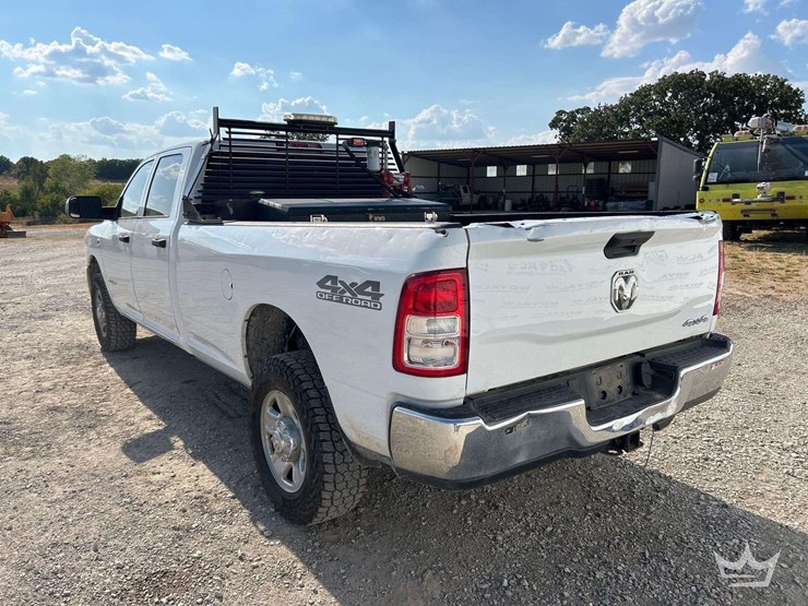 2022-dodge-2500-image-2