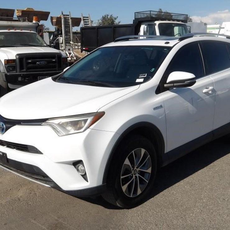 2016 TOYOTA RAV4
