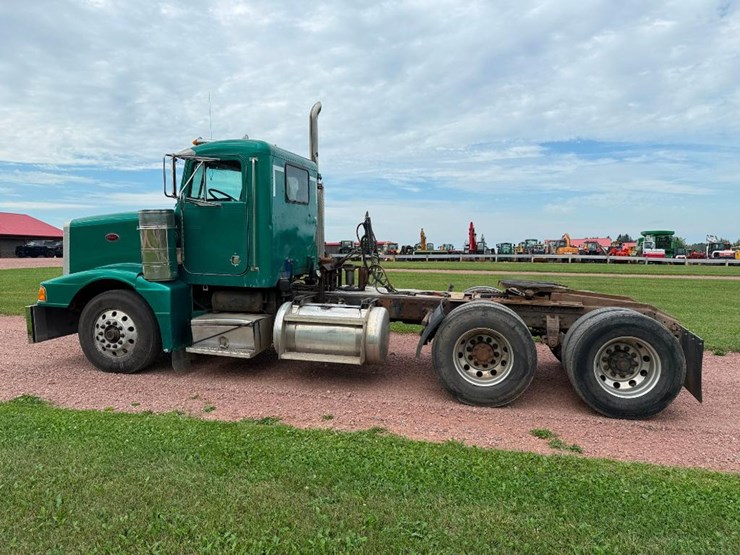 1996-peterbilt-378-image-6