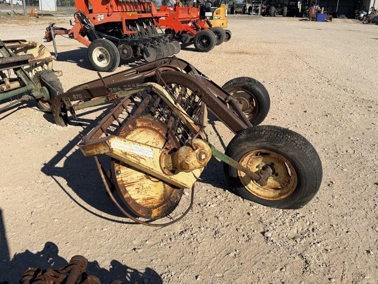 john-deere-670-image-5