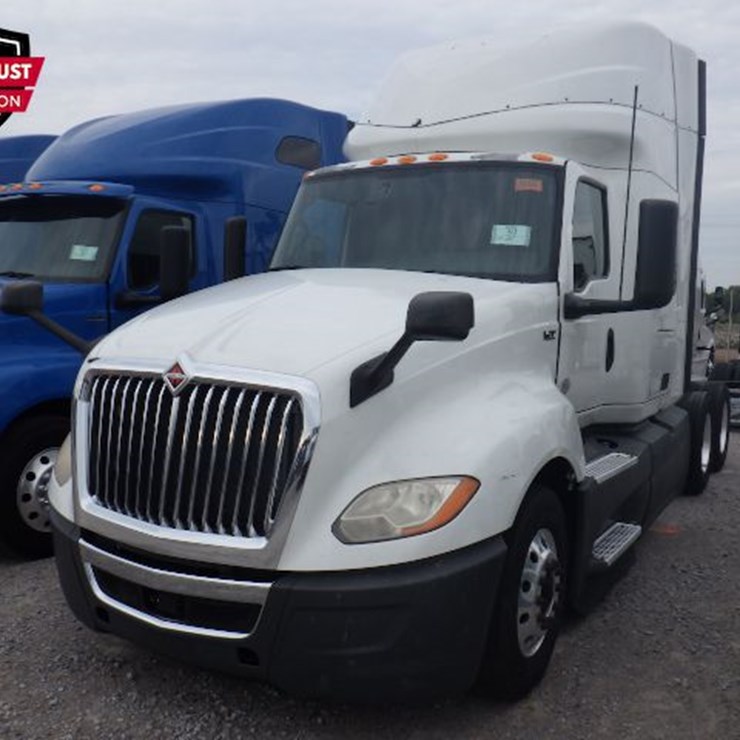 2019 INTERNATIONAL LT