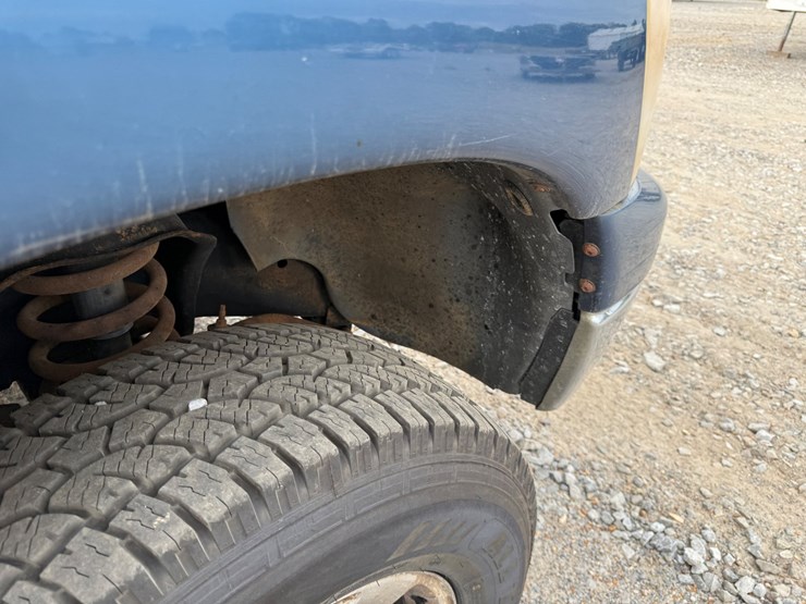 2006-dodge-3500-image-34