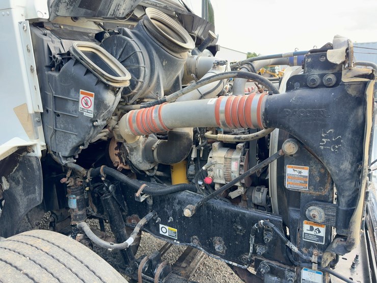 2015-kenworth-t370-image-11