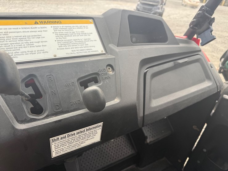 2014-honda-pioneer-700-image-37